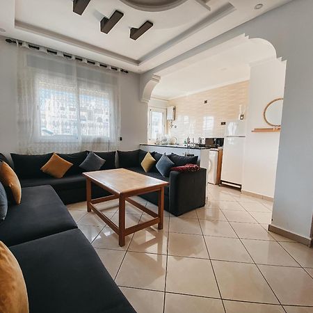 Enjoy Your Vacation Here, 1 Min To The Beach, Only For Families !! Martil Esterno foto