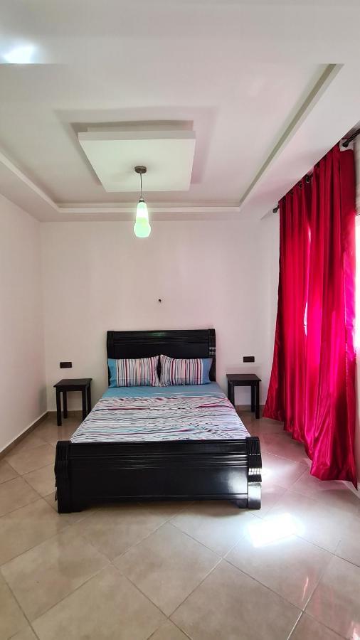 Enjoy Your Vacation Here, 1 Min To The Beach, Only For Families !! Martil Esterno foto