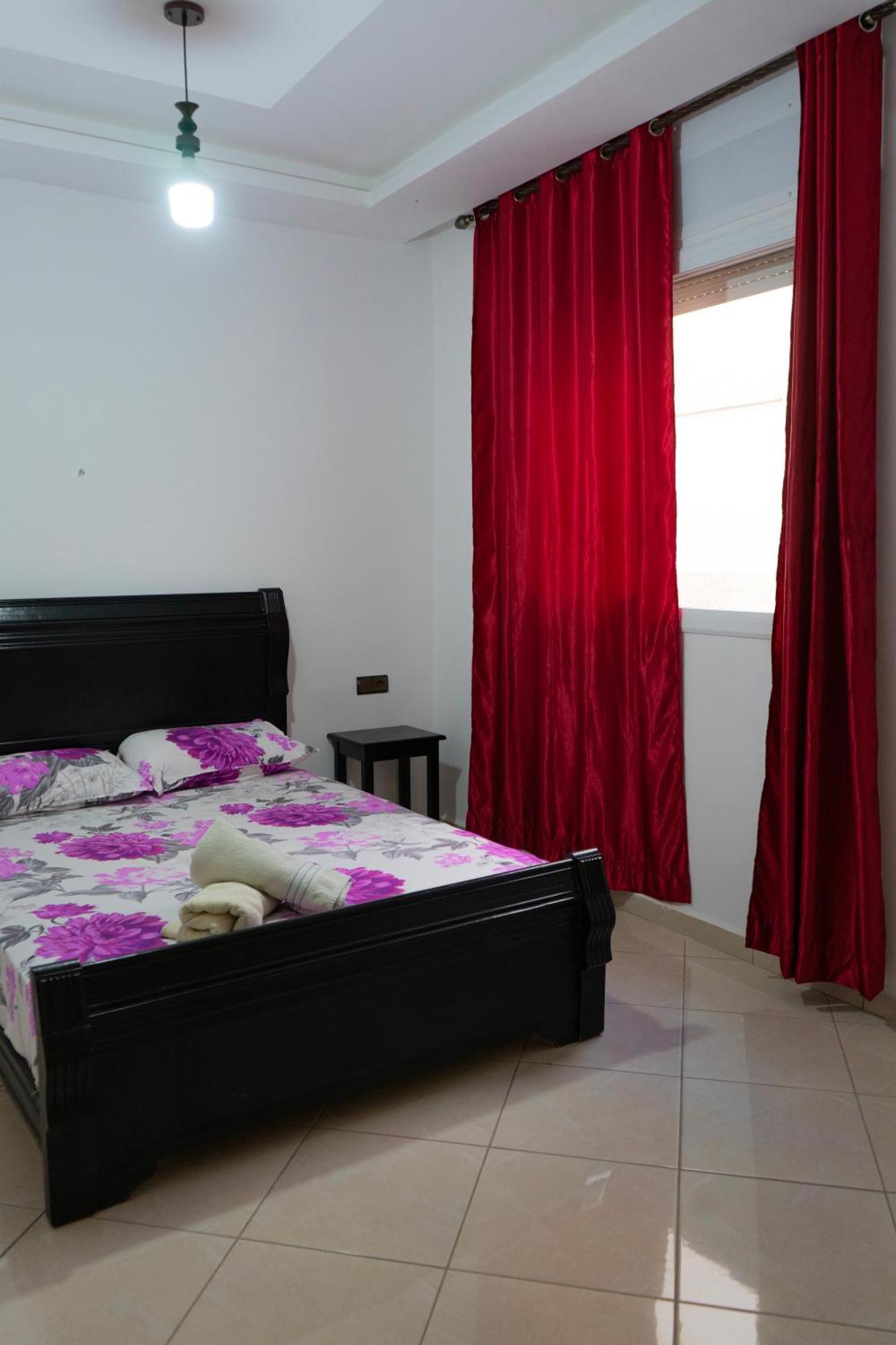 Enjoy Your Vacation Here, 1 Min To The Beach, Only For Families !! Martil Esterno foto