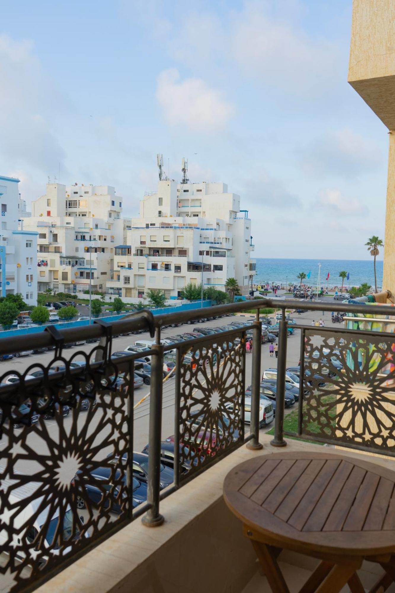 Enjoy Your Vacation Here, 1 Min To The Beach, Only For Families !! Martil Esterno foto