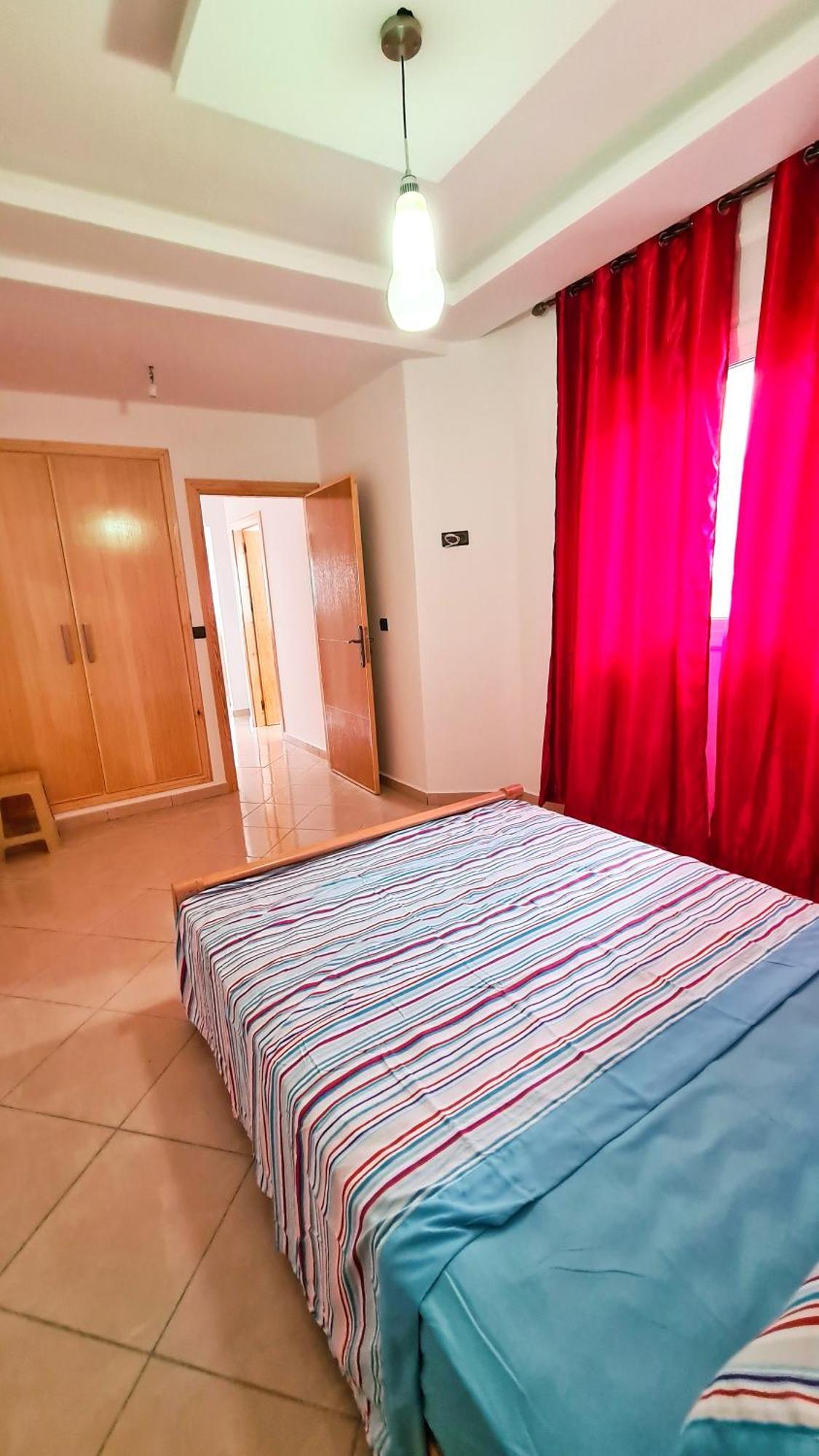 Enjoy Your Vacation Here, 1 Min To The Beach, Only For Families !! Martil Camera foto